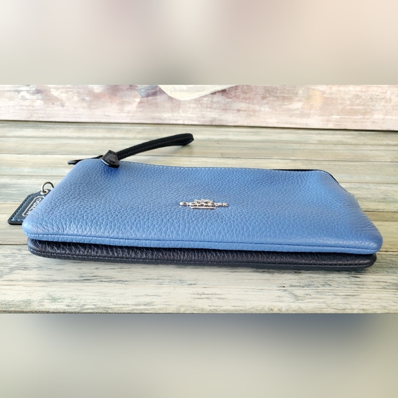 Coach Contrast Double Zip Wallet /Wristlet In Sky Blue Multi New w/tags CF477 - Picture 6 of 14